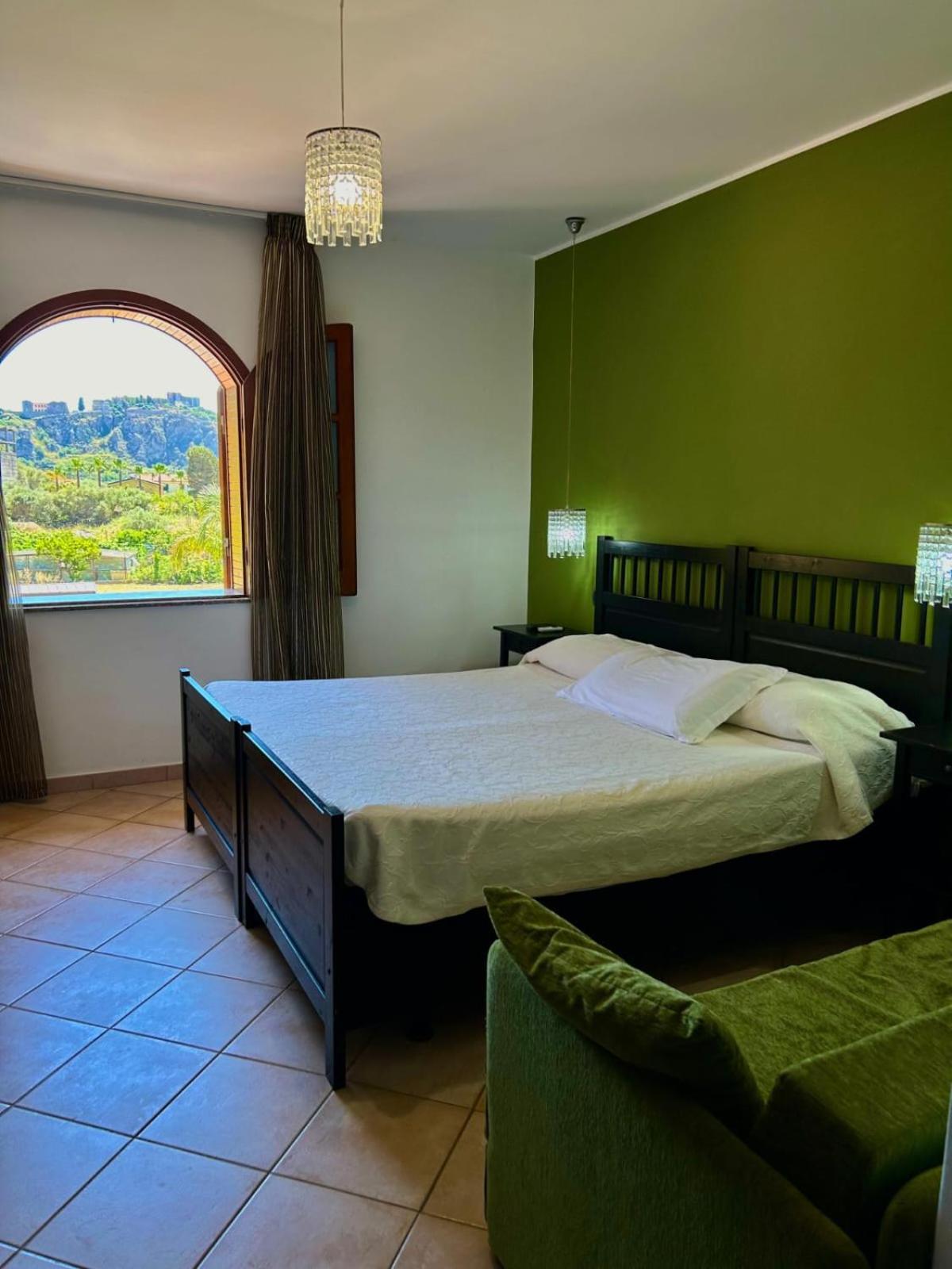 B&B Villa Rodriguez Milazzo Bagian luar foto